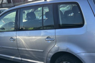 Custode arriere droit VOLKSWAGEN TOURAN 1