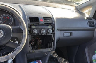 Custode arriere droit VOLKSWAGEN TOURAN 1