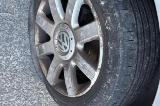 Custode arriere droit VOLKSWAGEN TOURAN 1