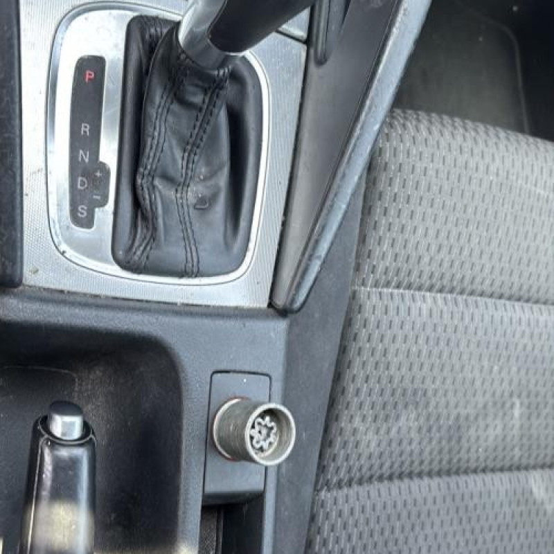 Pivot de moyeu arriere gauche AUDI A3 2 Photo n°15