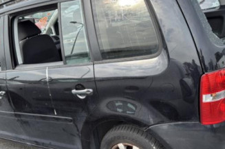 Custode avant gauche VOLKSWAGEN TOURAN 1