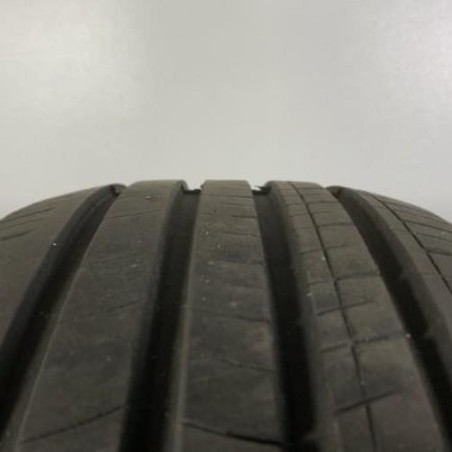 Pneu  
