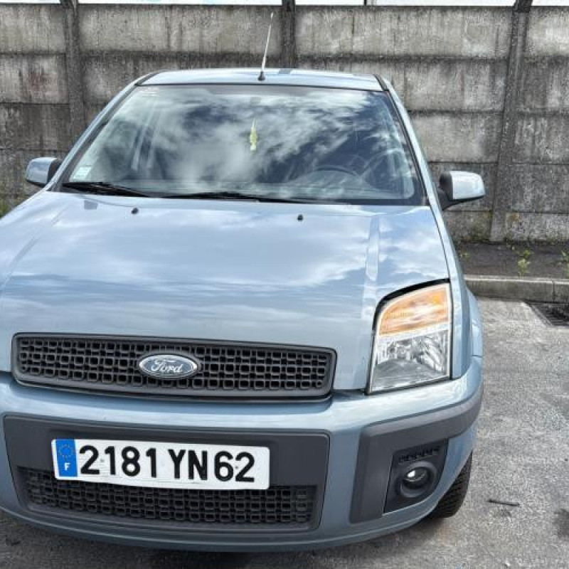 Bouchon de carburant FORD FUSION Photo n°8