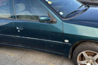 Aile avant gauche PEUGEOT 306