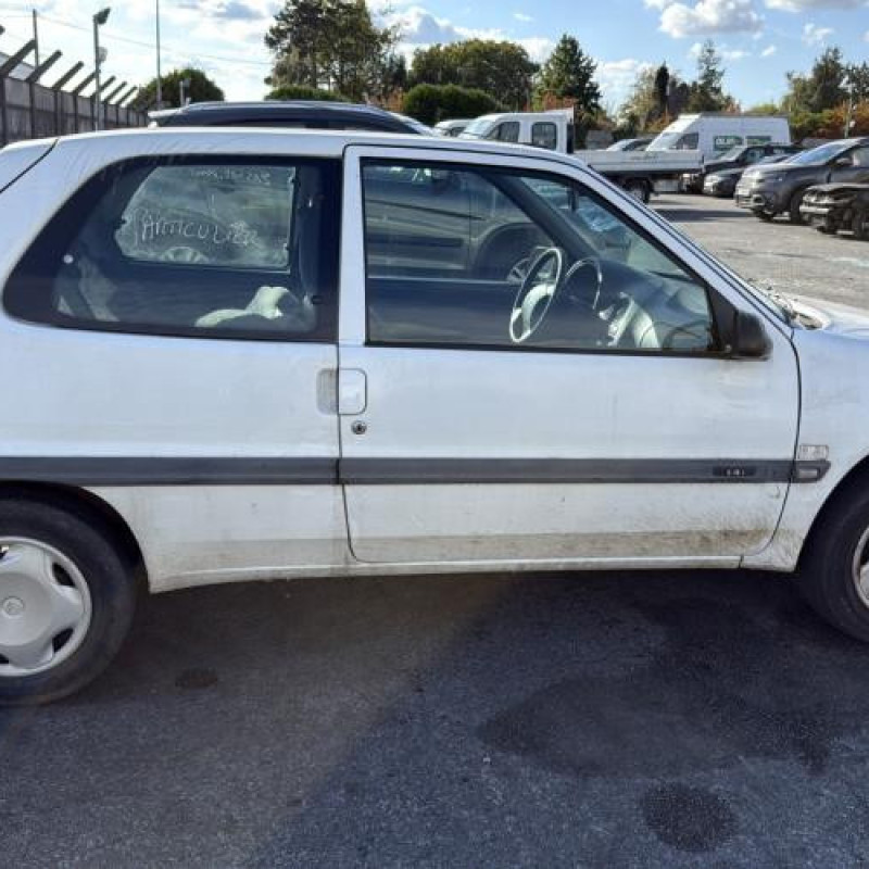 Aile avant gauche CITROEN SAXO Photo n°10