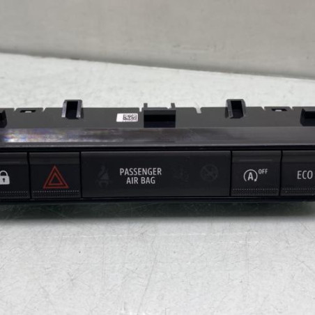 Bouton de warning DACIA SANDERO 3 STEPWAY Photo n°1