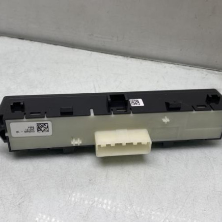 Bouton de warning DACIA SANDERO 3 STEPWAY