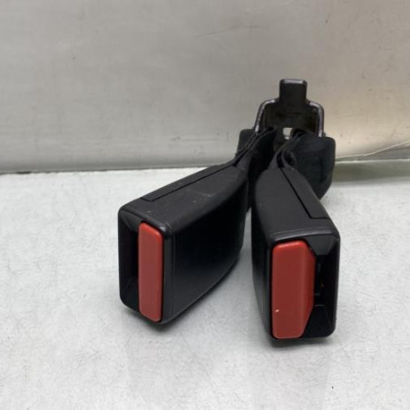 Attache ceinture arriere droit PEUGEOT 208 1 Photo n°1