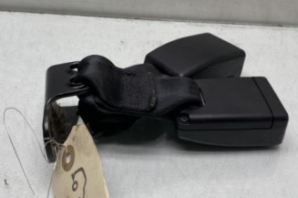 Attache ceinture arriere droit PEUGEOT 208 1