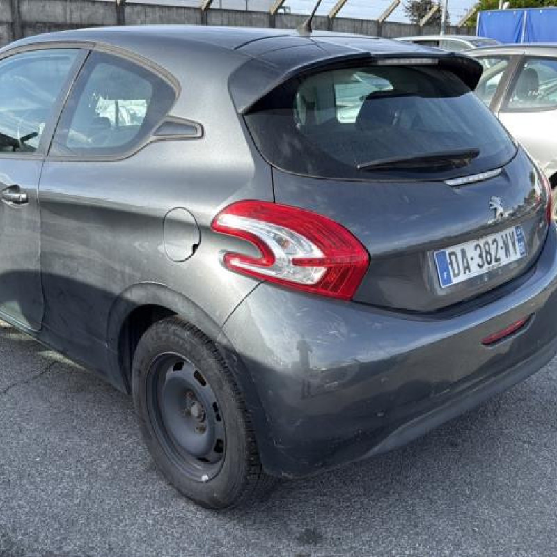 Attache ceinture arriere droit PEUGEOT 208 1 Photo n°8