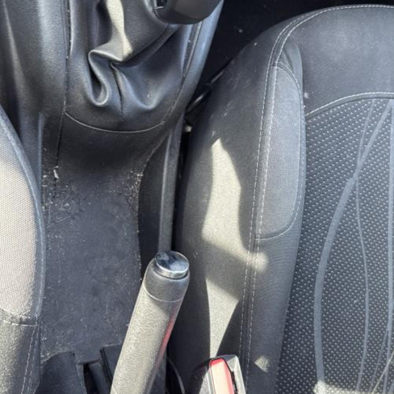 Attache ceinture arriere droit PEUGEOT 208 1 Photo n°18