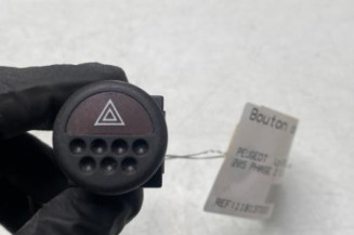 Bouton de warning PEUGEOT 205 Photo n°1