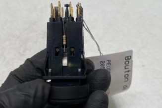 Bouton de warning PEUGEOT 205