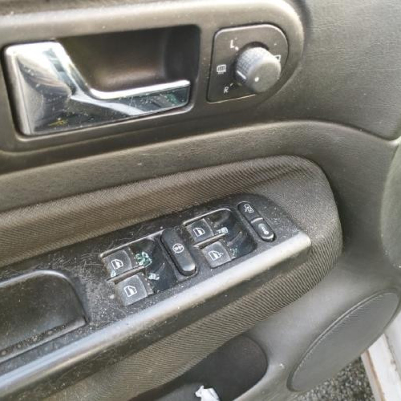 Capot VOLKSWAGEN GOLF 4 Photo n°20