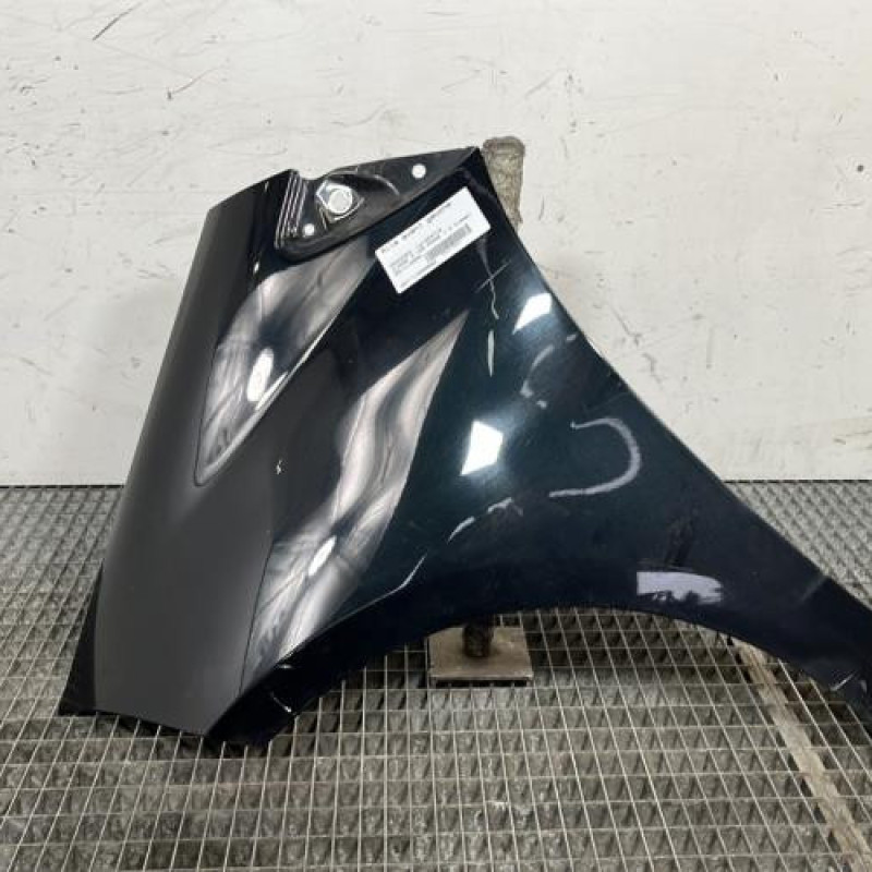 Aile avant gauche MERCEDES CLASSE A 169 Photo n°1