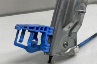 Leve vitre electrique avant droit PEUGEOT 208 1
