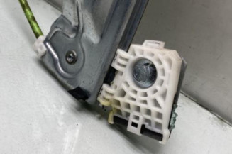 Leve vitre electrique avant droit PEUGEOT 208 1