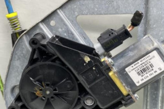 Leve vitre electrique avant droit PEUGEOT 208 1