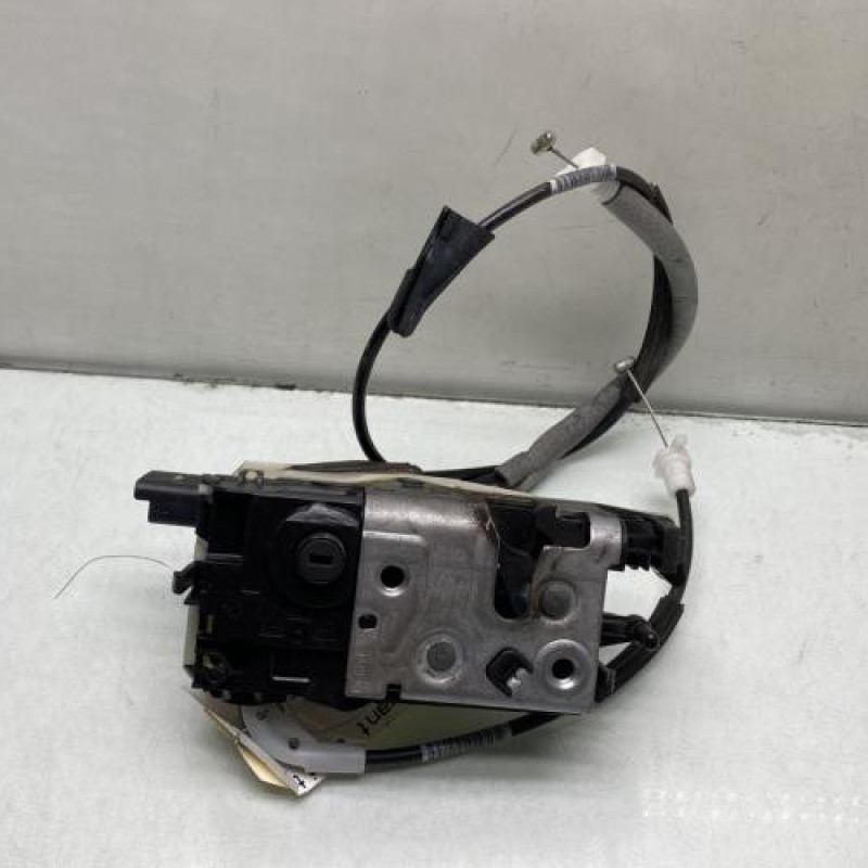 Serrure avant droit PEUGEOT 208 1 Photo n°1