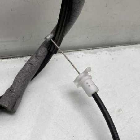 Serrure avant droit PEUGEOT 208 1