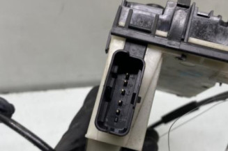 Serrure avant droit PEUGEOT 208 1