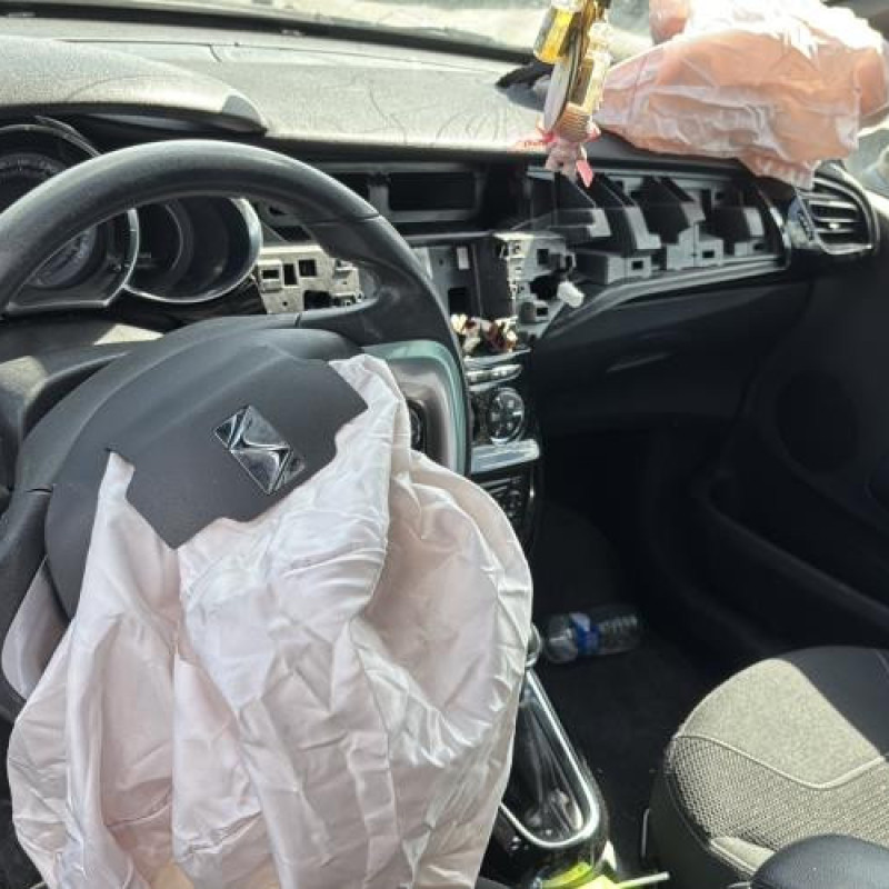 Moteur CITROEN DS3 Photo n°9