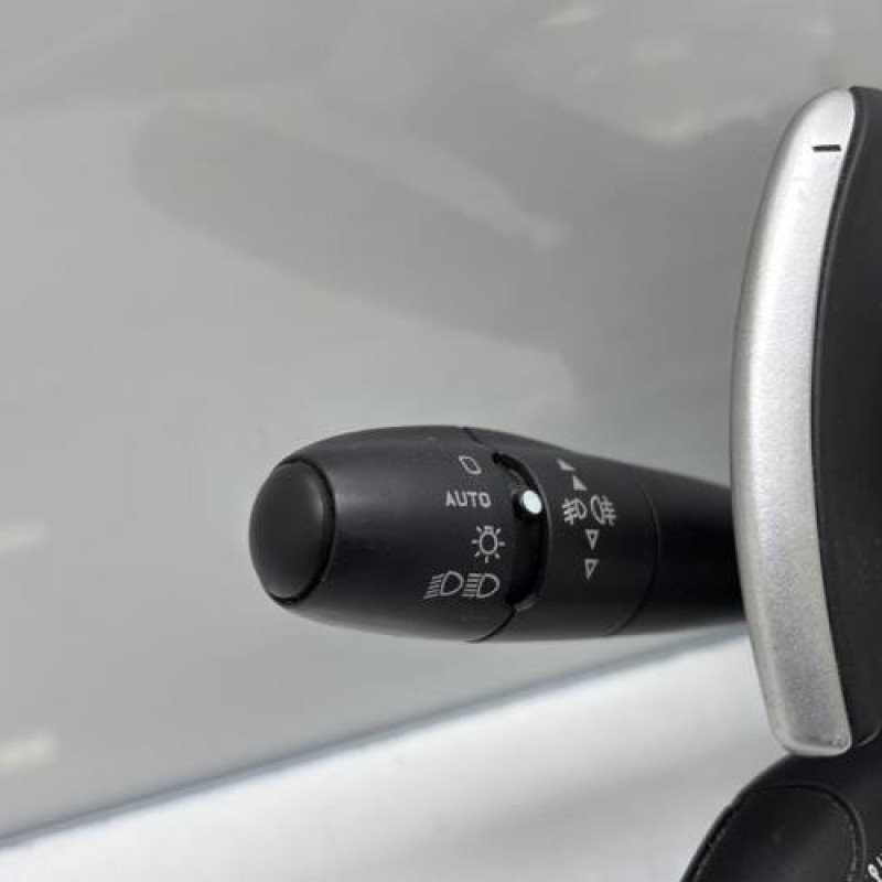 Com (Bloc Contacteur Tournant+Commodo Essuie Glace+Commodo Phare) PEUGEOT 308 1 Photo n°3