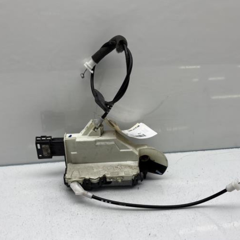 Serrure avant gauche PEUGEOT 308 1 Photo n°1