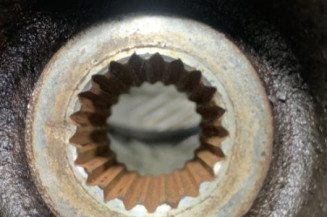 Pivot de moyeu avant gauche RENAULT CLIO 2