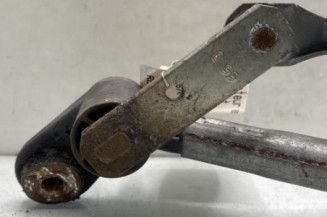 Moteur essuie glace avant RENAULT CLIO 3