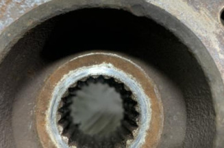 Pivot de moyeu avant droit RENAULT CLIO 2