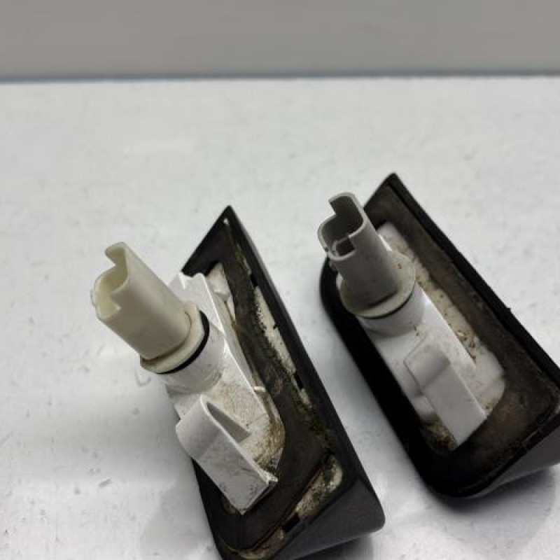 Eclairage de plaque CITROEN BERLINGO 2 Photo n°2