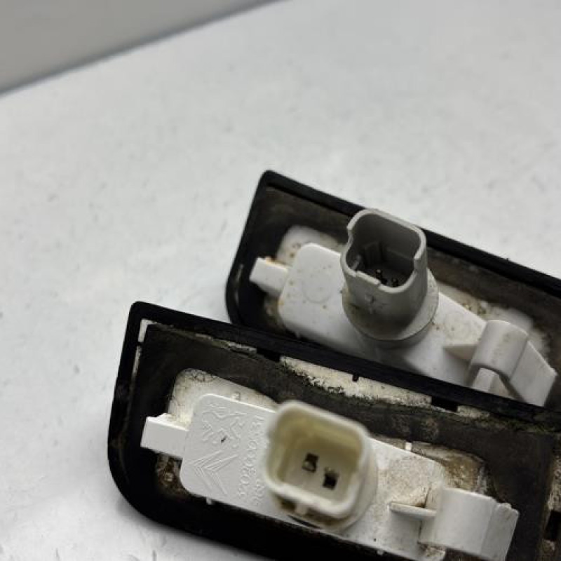 Eclairage de plaque CITROEN BERLINGO 2 Photo n°3