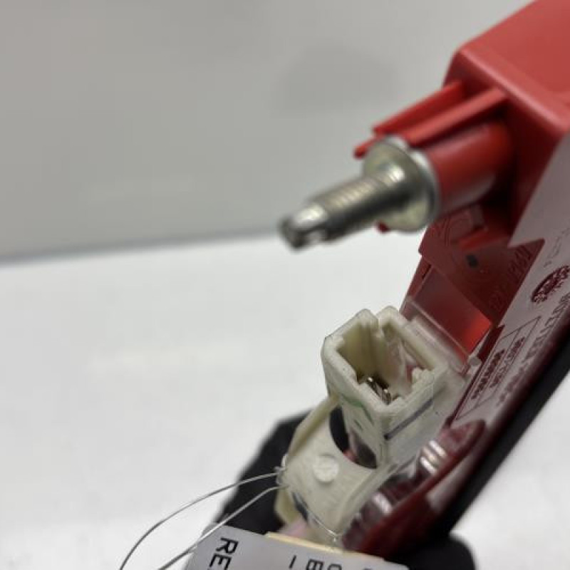 Feu arriere stop central CITROEN BERLINGO 2 Photo n°3