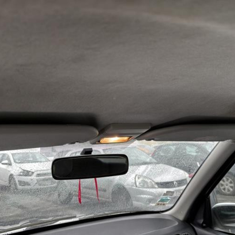 Porte avant droit CITROEN SAXO Photo n°18