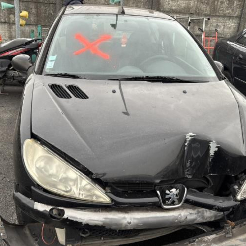 Pare choc arriere PEUGEOT 206 Photo n°14