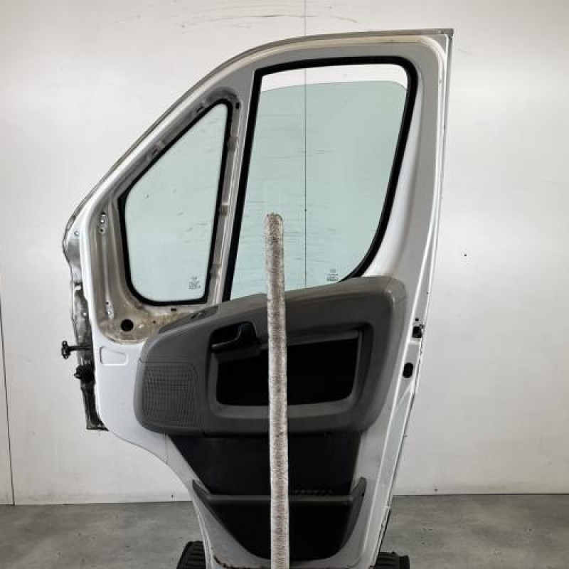 Porte avant droit PEUGEOT BOXER 3 Photo n°6