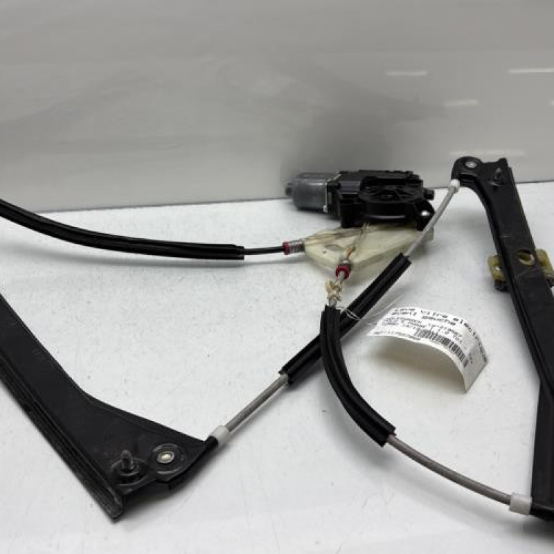 Leve vitre electrique avant gauche VOLKSWAGEN POLO 5 Photo n°1