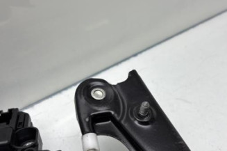 Leve vitre electrique avant gauche VOLKSWAGEN POLO 5