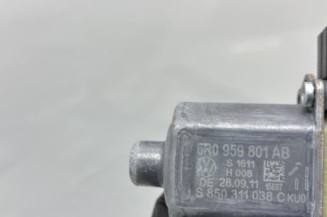 Leve vitre electrique avant gauche VOLKSWAGEN POLO 5