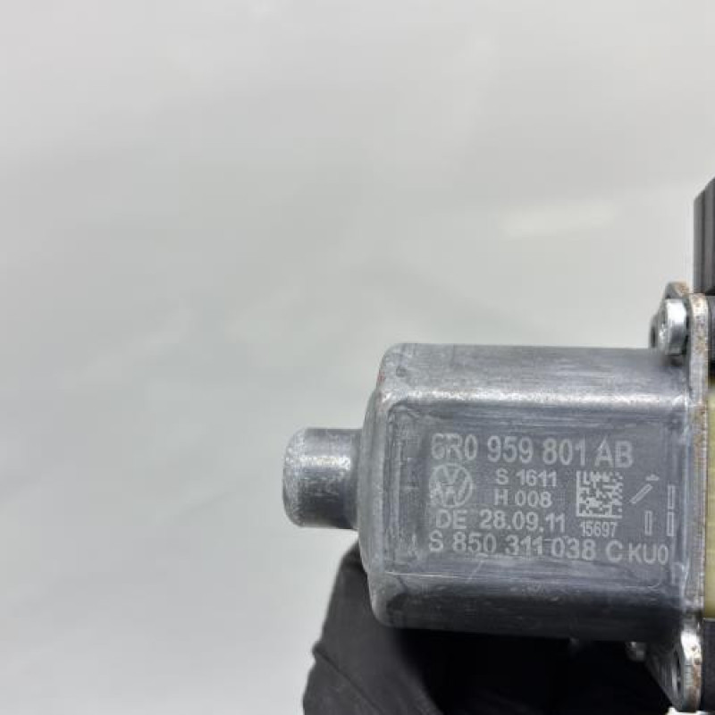 Leve vitre electrique avant gauche VOLKSWAGEN POLO 5 Photo n°6