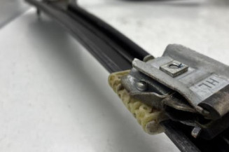 Leve vitre electrique avant gauche VOLKSWAGEN POLO 5