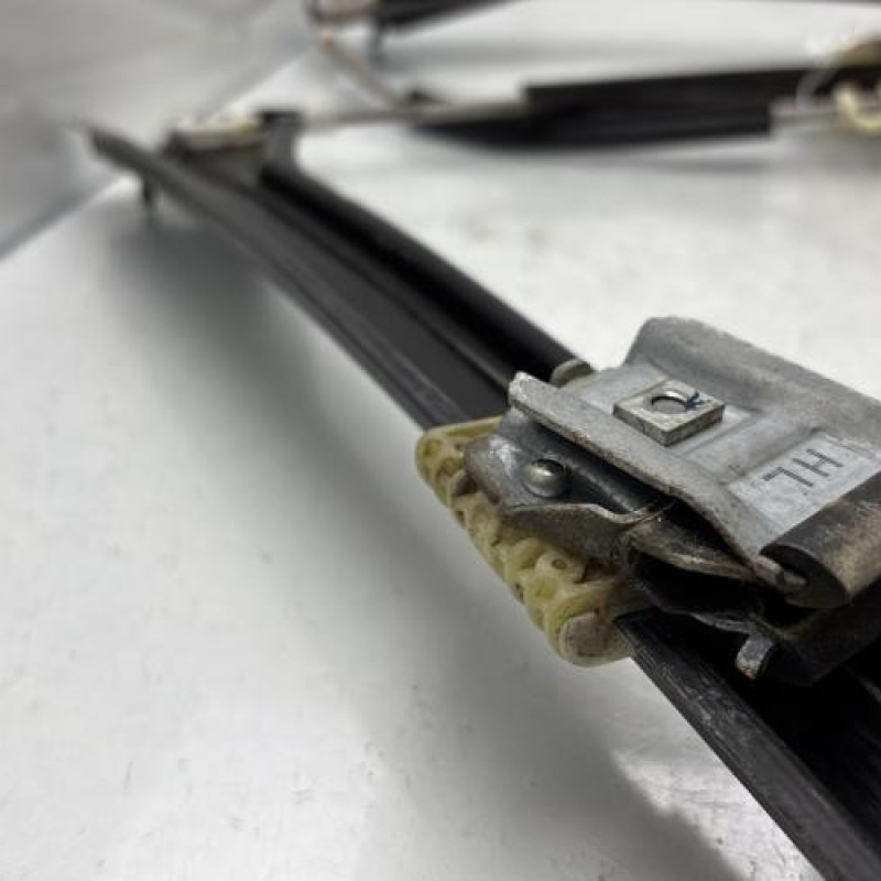 Leve vitre electrique avant gauche VOLKSWAGEN POLO 5 Photo n°8