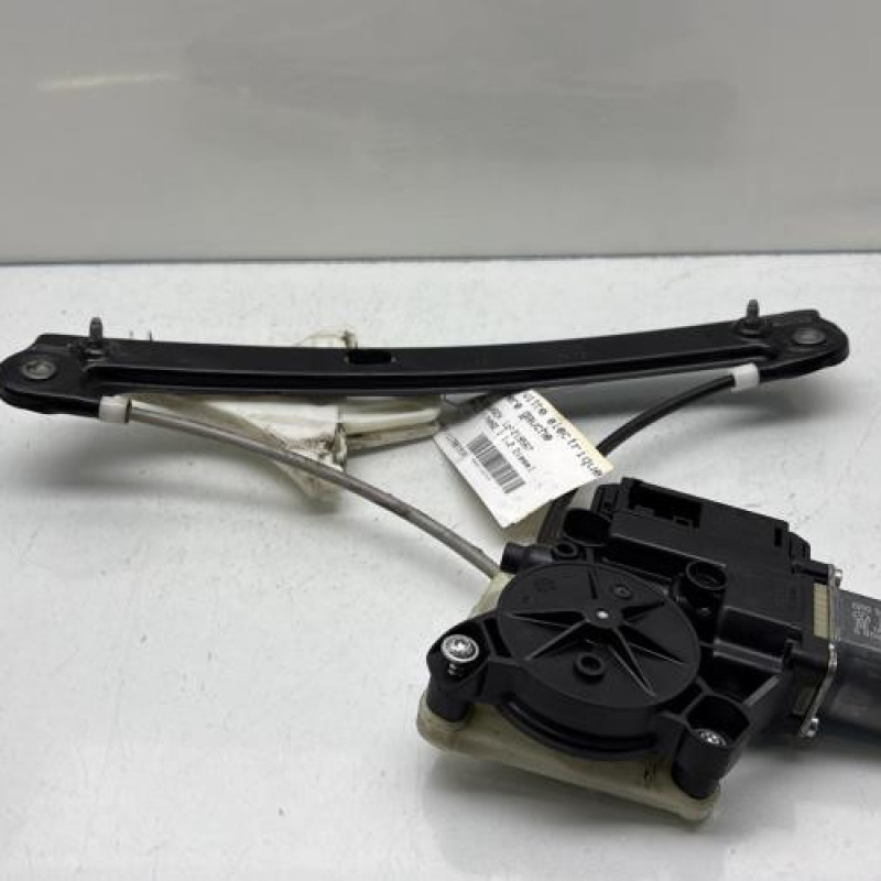 Leve vitre electrique arriere gauche VOLKSWAGEN POLO 5 Photo n°1