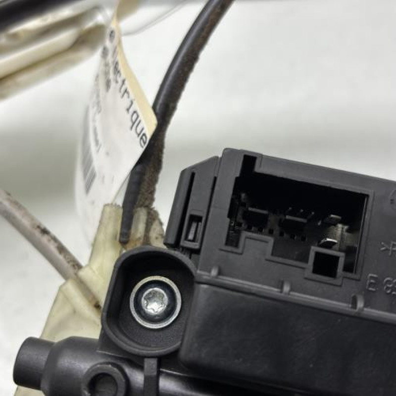 Leve vitre electrique arriere gauche VOLKSWAGEN POLO 5 Photo n°5