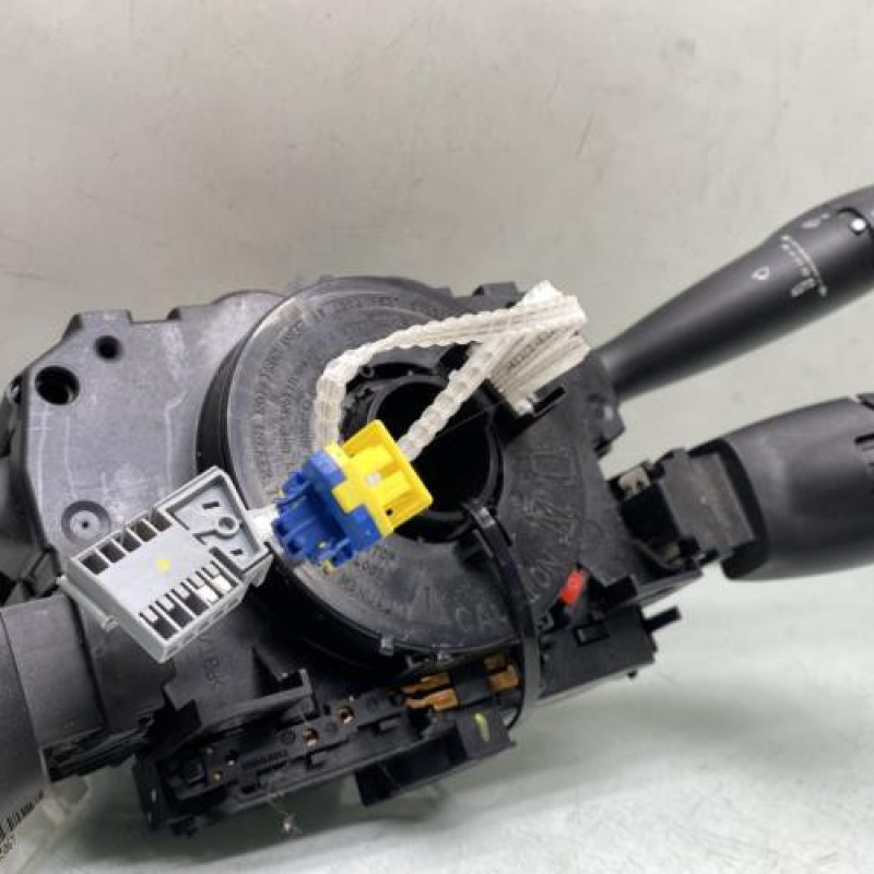 Com (Bloc Contacteur Tournant+Commodo Essuie Glace+Commodo Phare) CITROEN C2 Photo n°4