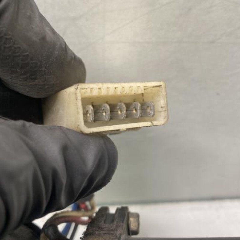 Moteur essuie glace avant PEUGEOT 205 Photo n°5