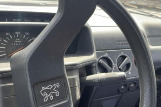 Moteur essuie glace avant PEUGEOT 205