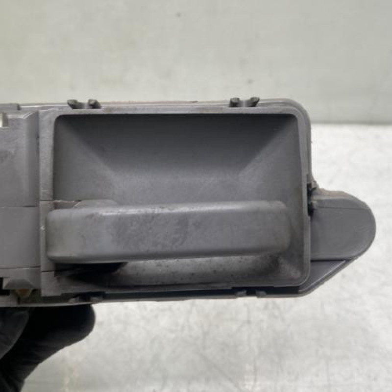 Poignee interieur avant gauche PEUGEOT 205 Photo n°1