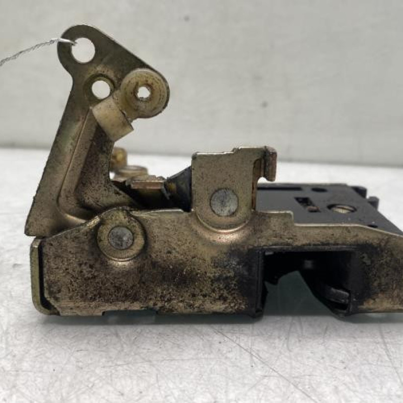 Serrure avant gauche PEUGEOT 205 Photo n°2